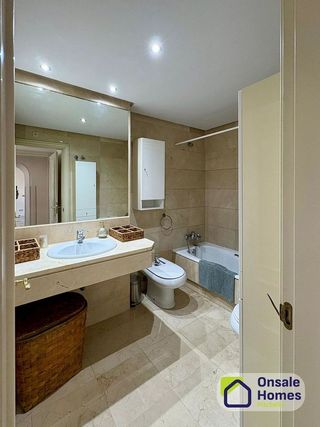 Piso en venta en Puerto Banús en Marbella