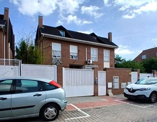 Piso en venta en Parla Este en Parla