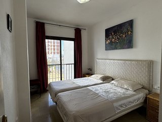 Piso en venta en Puerto de la Duquesa en Manilva