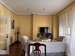 Piso en venta en Lucena