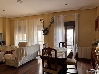 Piso en venta en Lucena