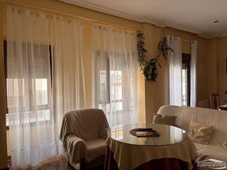 Piso en venta en Lucena
