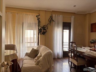Piso en venta en Lucena