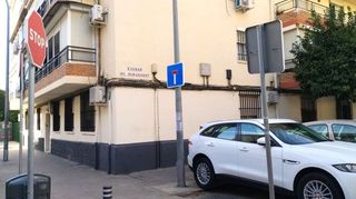 Piso en venta en Parque Alcosa - Jardines del Edén en Sevilla