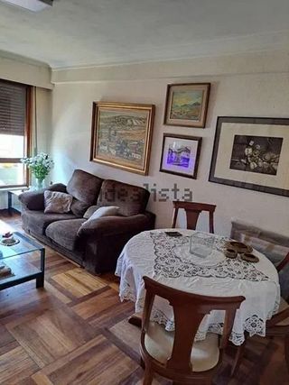 Piso en venta en Plaza España - Villa Pilar - Reyes Católicos - Vadillos en Burgos