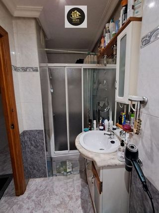 Piso en venta en Linares