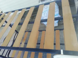 Litera metálica y de madera