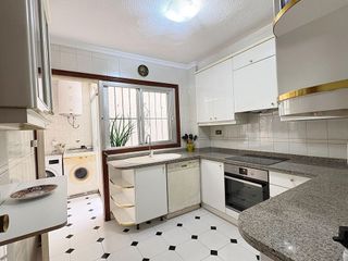 Piso en venta en Mercado en Alicante