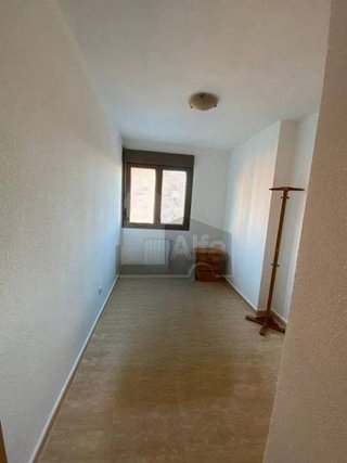 Piso en venta en Parla Este en Parla