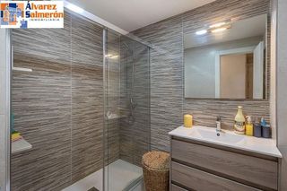 Piso en venta en Centro - Sagrario en Granada