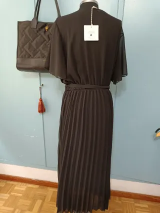 Vestido negro plisado talla única