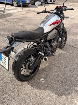 Yamaha XSR 700 Gris 2018
