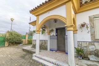 Chalet en venta en Oromana en Alcalá de Guadaira