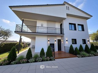 Chalet en venta en Pinemar-Can Cornet en Pineda de Mar
