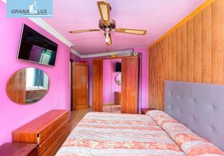 Casa adosada en venta en Crta. De la Sierra en Granada