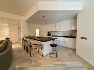 Piso en venta en Los Naranjos - Las Brisas en Marbella