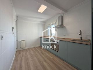 Piso en venta en El Polígono en Gijón