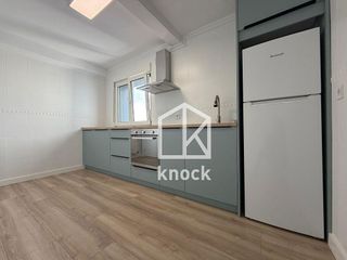 Piso en venta en El Polígono en Gijón