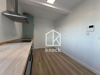 Piso en venta en El Polígono en Gijón