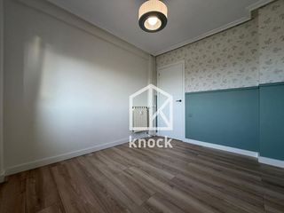 Piso en venta en El Polígono en Gijón