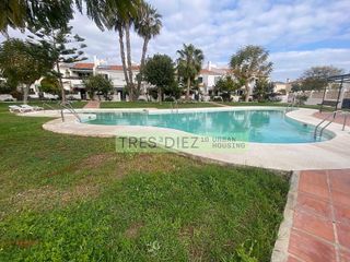 Casa pareada en venta en Viña Málaga en Vélez-Málaga