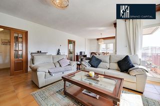 Piso en venta en Eixample Nord – La Devesa en Girona