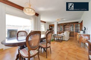 Piso en venta en Eixample Nord – La Devesa en Girona