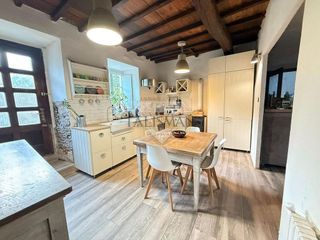 Chalet en venta en Bergondo