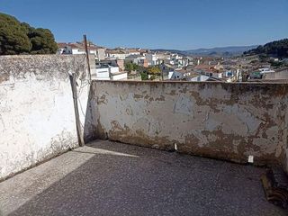 Chalet en venta en Alcaudete