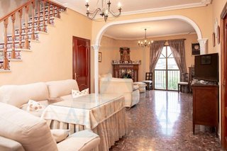 Chalet en venta en Santiponce