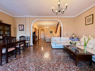 Chalet en venta en Santiponce