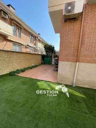 Casa pareada en venta en Hospital - Nuevo Centro de Talavera de la Reina en Talavera de la Reina