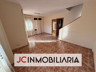 Casa pareada en venta en Hospital Nuevo en Valladolid