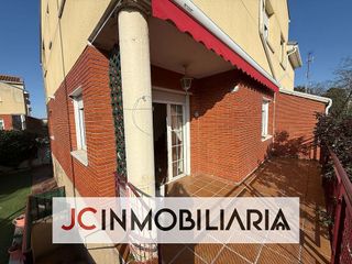 Casa pareada en venta en Hospital Nuevo en Valladolid