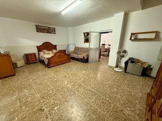 Casa adosada en venta en Centro - Doña Mercedes en Dos Hermanas