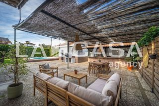 Chalet en venta en La Motilla en Dos Hermanas