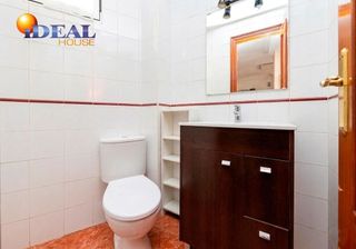 Casa adosada en venta en Crta. De la Sierra en Granada