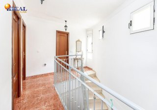 Casa adosada en venta en Cenes de la Vega