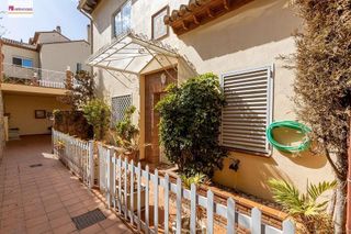Casa adosada en venta en Bola de Oro - Serrallo en Granada