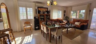 Chalet en venta en La Siesta - El Salado - Torreta en Torrevieja