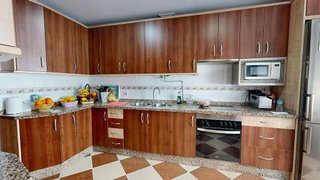 Casa adosada en venta en Peñamefecit - Avda Barcelona en Jaén