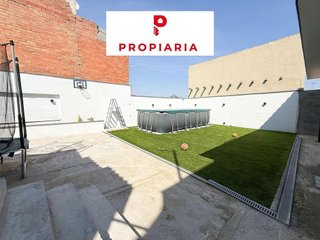 Chalet en venta en Sant Vicenç dels Horts