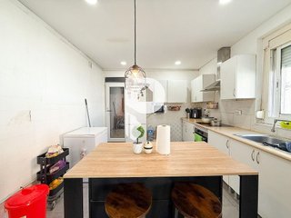 Chalet en venta en Sant Vicenç dels Horts