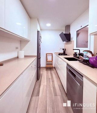 Casa pareada en venta en Les Arenes - La Grípia  Can Montllor en Terrassa