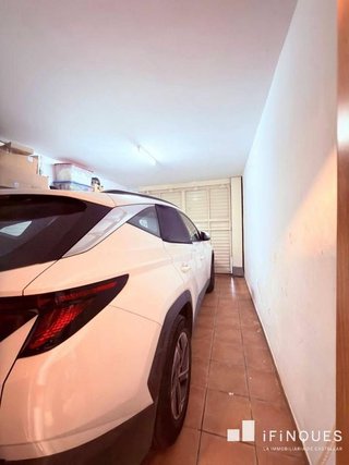Casa pareada en venta en Les Arenes - La Grípia  Can Montllor en Terrassa