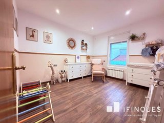 Casa pareada en venta en Les Arenes - La Grípia  Can Montllor en Terrassa