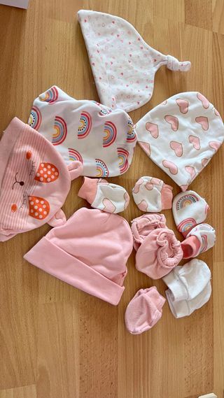Gorros y manoplas para bebé