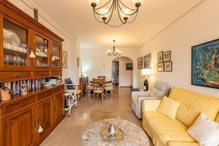 Piso en venta en Puerto - Plaza de Toros en Estepona