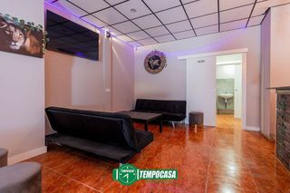 Local comercial en venta en Avda. de Abril. - 9 de octubre en Sagunto