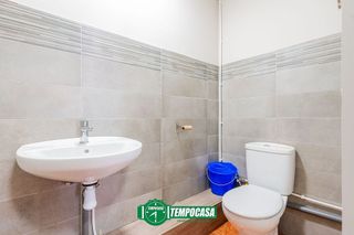 Local comercial en venta en Avda. de Abril. - 9 de octubre en Sagunto